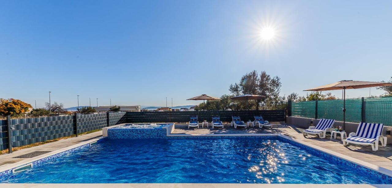 VILLA LaMARIN Kaštela Esterno foto