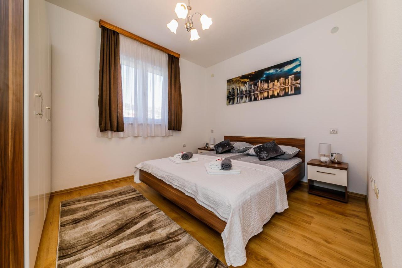 VILLA LaMARIN Kaštela Esterno foto
