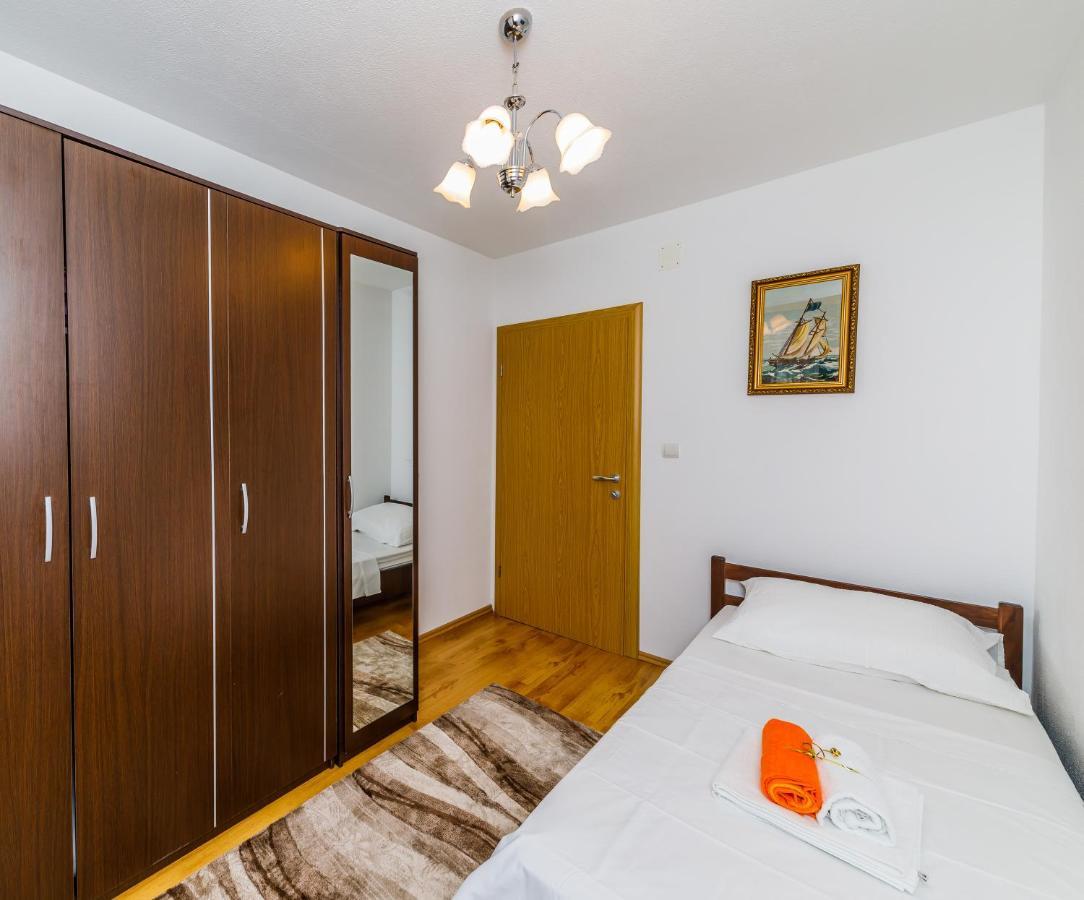 VILLA LaMARIN Kaštela Esterno foto