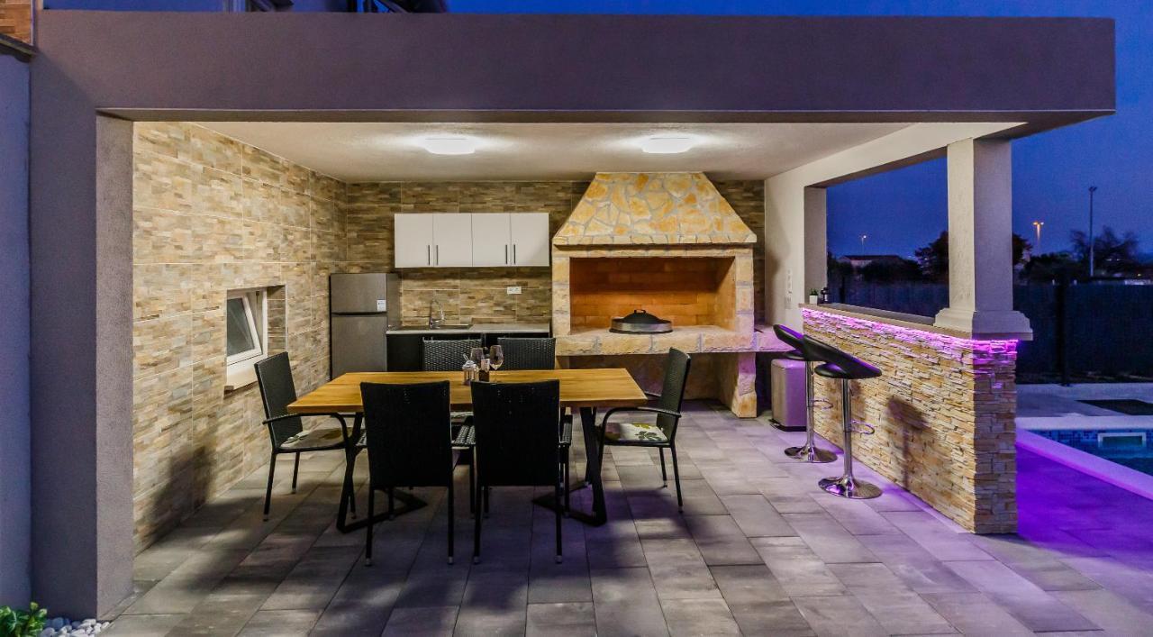 VILLA LaMARIN Kaštela Esterno foto