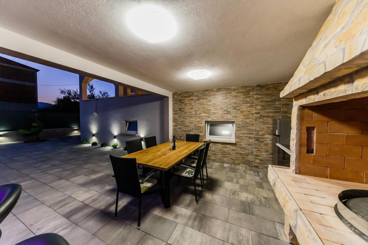 VILLA LaMARIN Kaštela Esterno foto