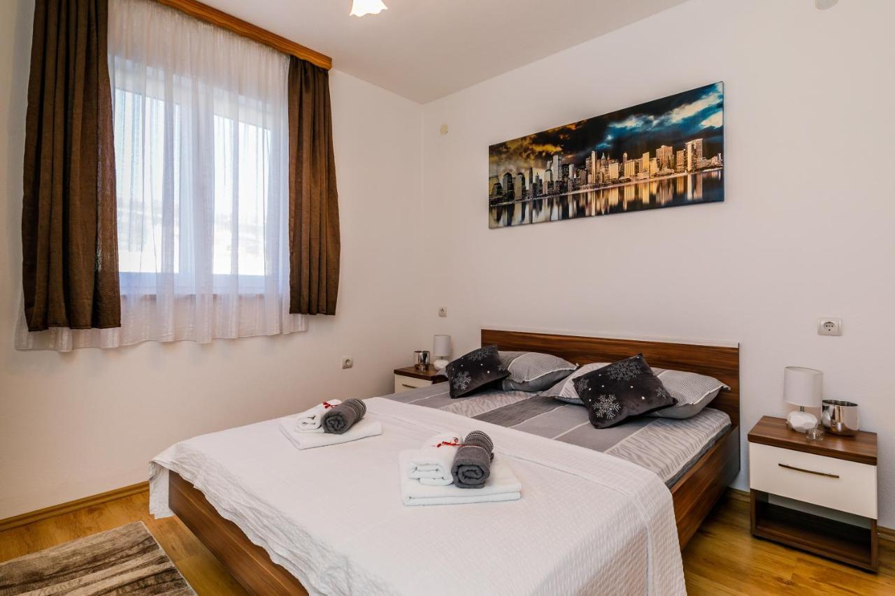 VILLA LaMARIN Kaštela Esterno foto